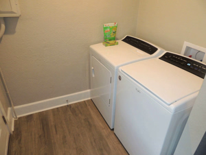 Magnolia-Crossing-unit-laundry-4512-950